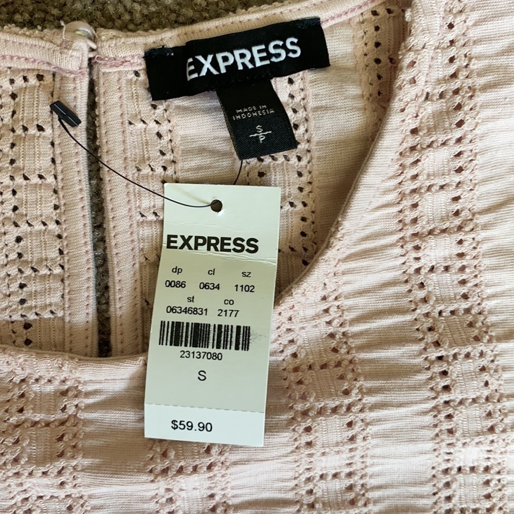 Express Light Pink Top - Picture 6 of 7
